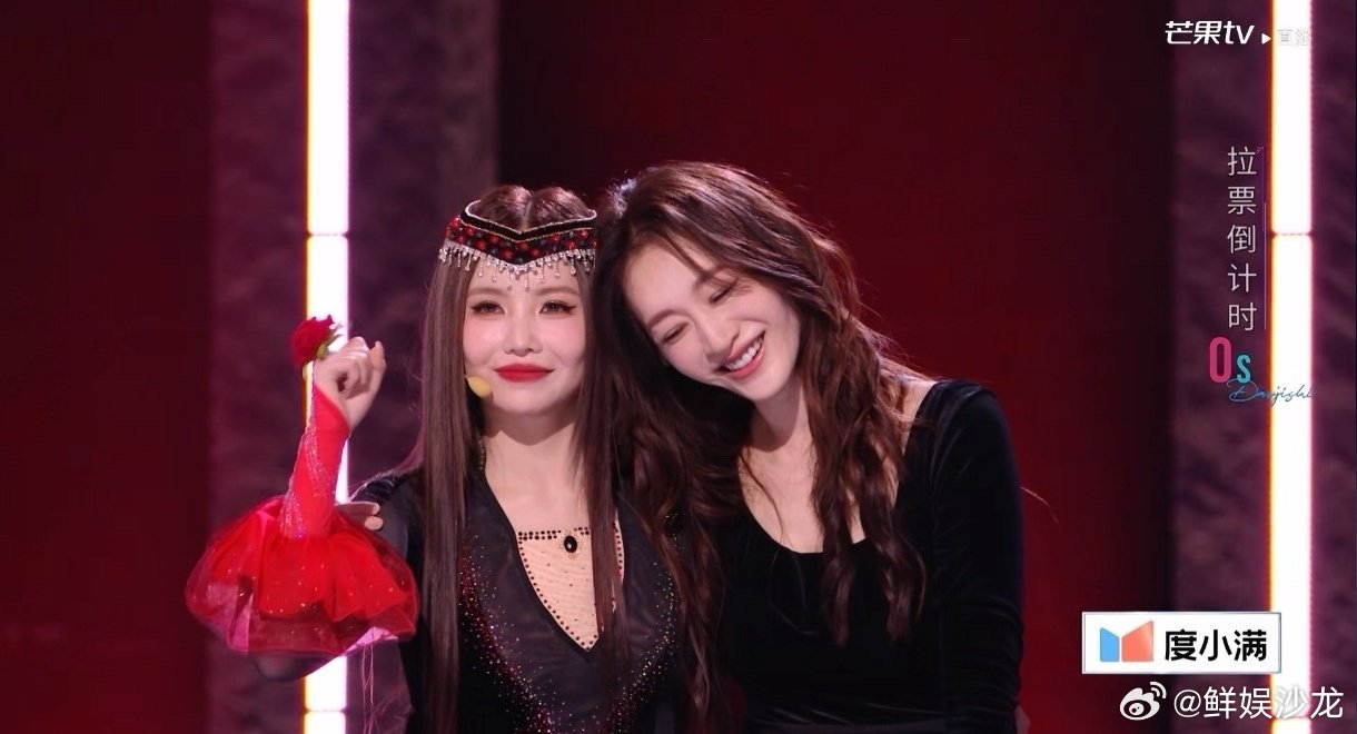 高定黑天鹅名场面！李小冉初舞台状态绝了，气质无人能敌李小冉初舞台高定黑天鹅李小冉