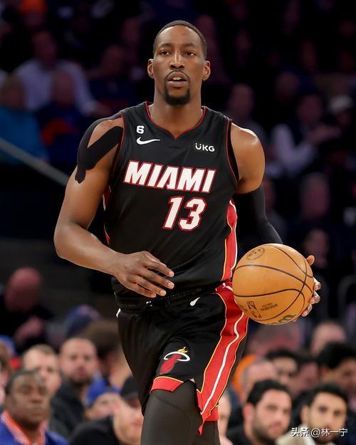 近日，前NBA球员乔-约翰逊在一档节目中，谈到了热火为何将巴姆-阿德巴约视为非卖