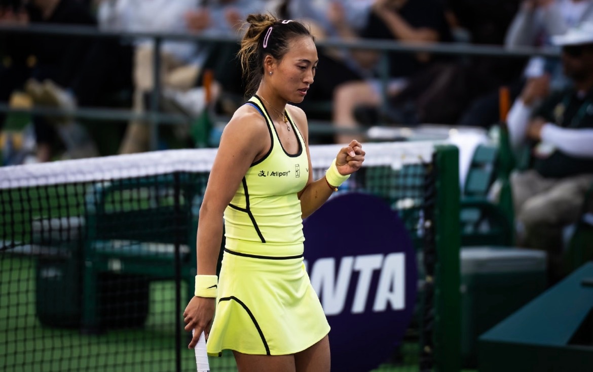 三盘逆转凯斯，郑钦文击败前澳网冠军，可以看出郑钦文在里巴回归后，更能发挥出自身的