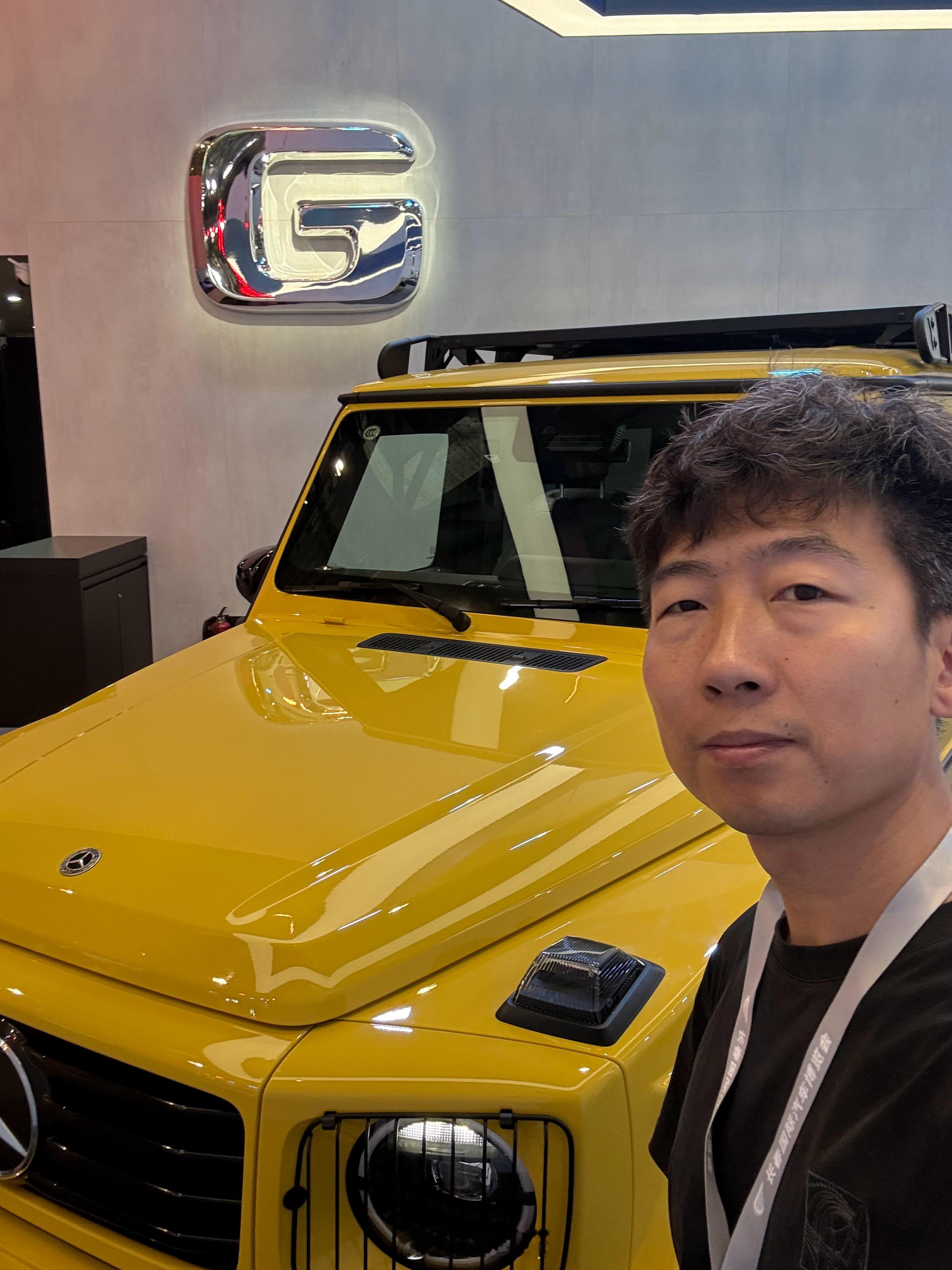 这张照片，我愿称之为年轻的[doge][doge] ​​​