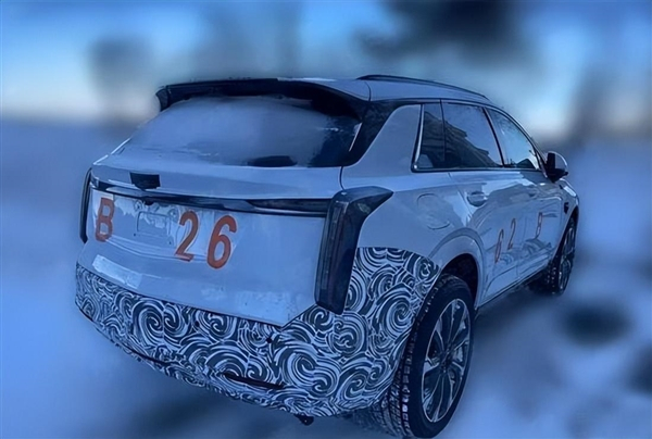 凯迪拉克也有插混版了! 新款XT5车型曝光：综合续航可达1600km 