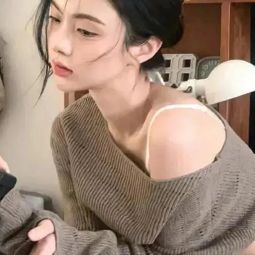 宅家穿搭指南，轻松舒适又时髦宅家舒适感穿搭 居家穿搭 慵懒宅家穿搭 居家穿搭打扮