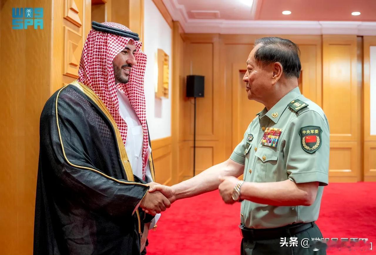 大客户又来了！沙特国防大臣哈立德·本·萨勒曼今日访华并前往八一大楼会见中央军委副
