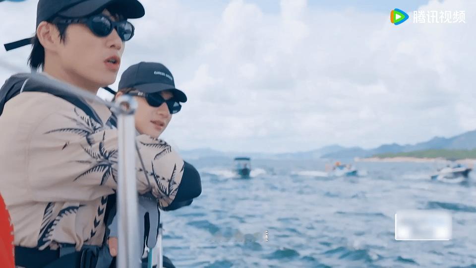 魏大勋被林一吃不胖整破防了旷野星球 海上闲聊太真实！魏大勋控食防胖满是无奈，林一