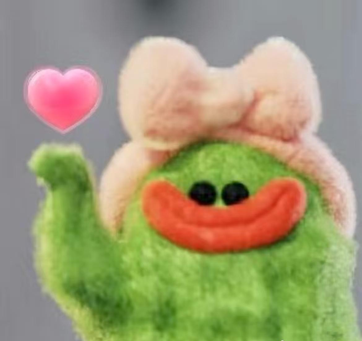 被广州妇女节氛围治愈到了一座城市的温度，就藏在对女性的尊重里，广州用百年坚守传递