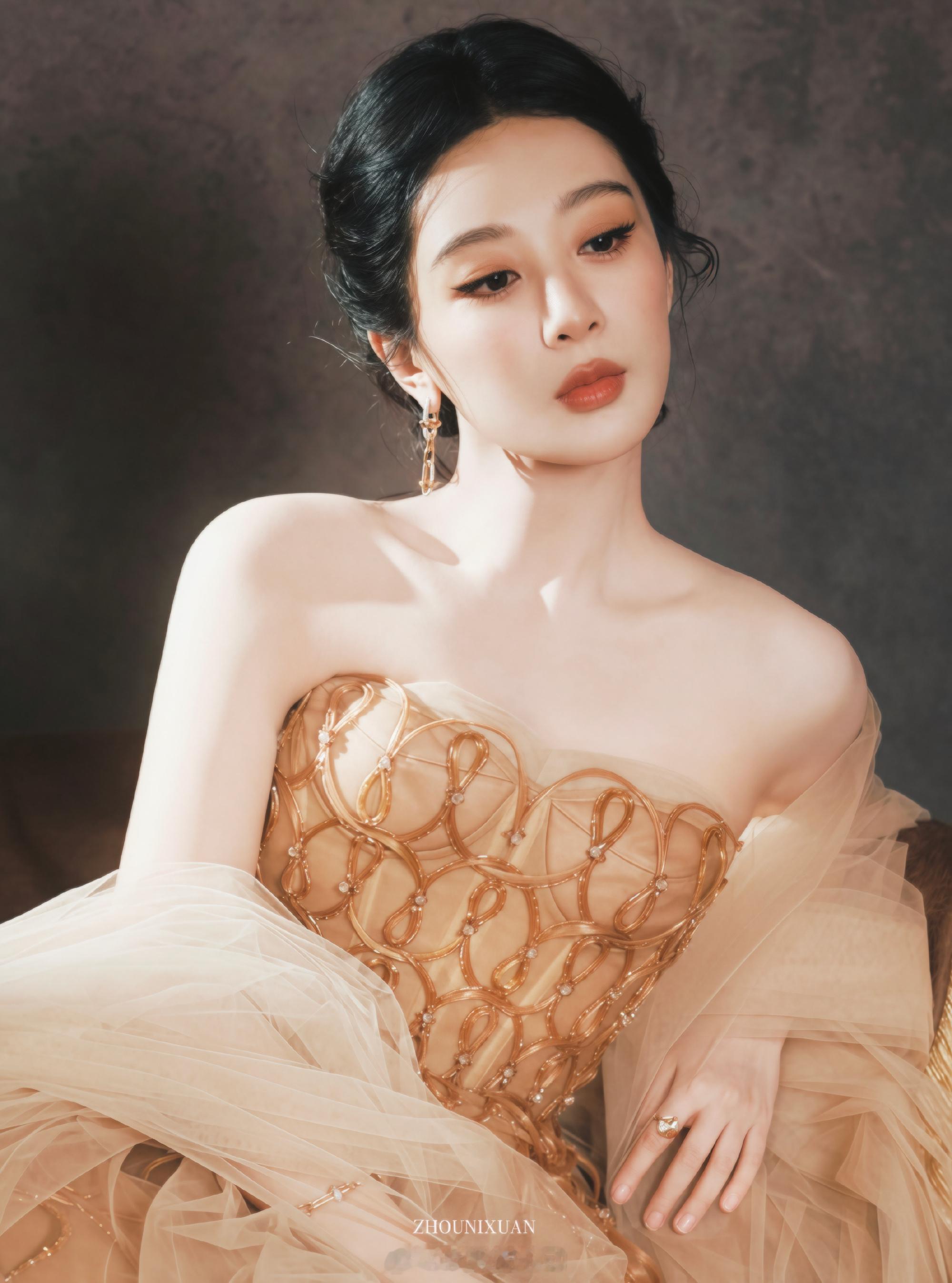 你与其叫她杨紫，还不如叫她演员杨紫杨紫白玉兰视后