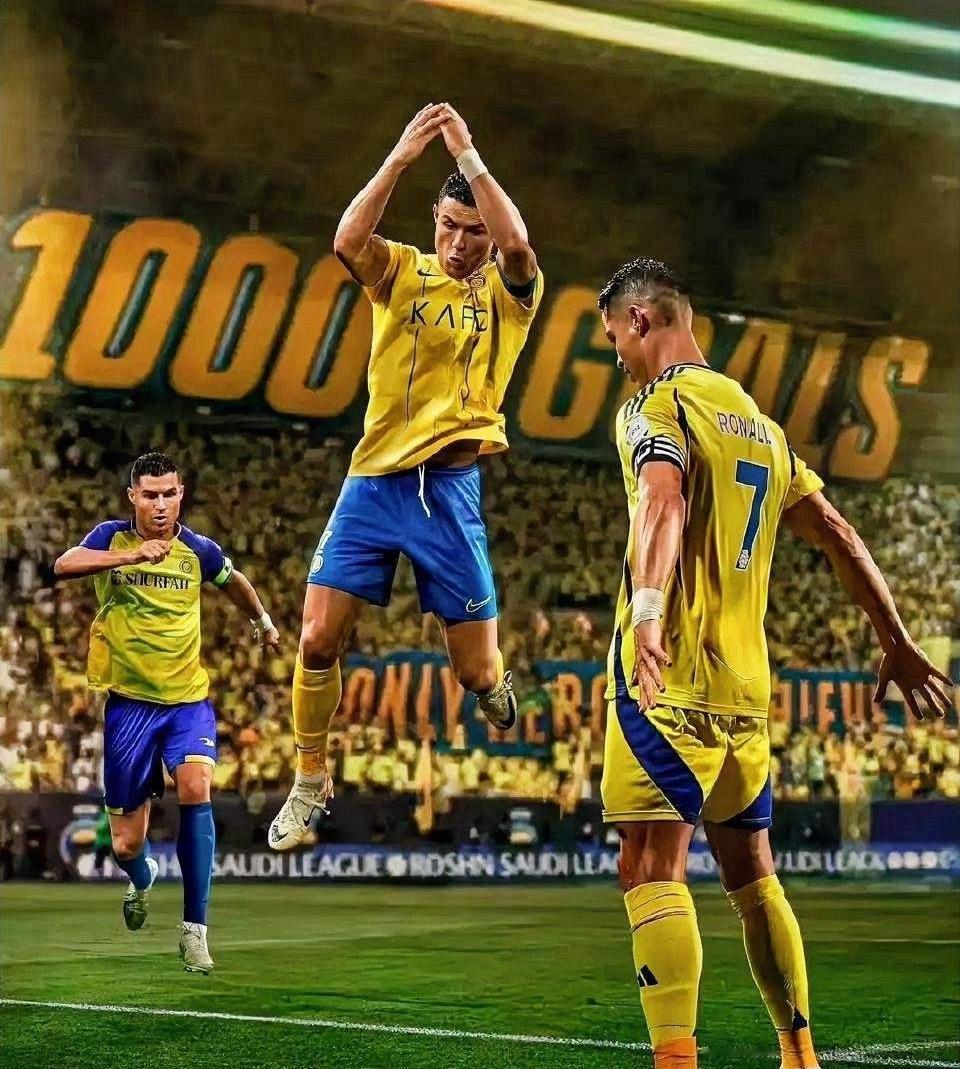 一个冲击1000球，一个带队养老，绝代双骄的差距，肉眼可见地拉开了。快40岁的人