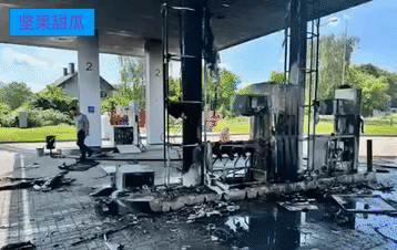 哈尔科夫市涅米什良斯基（弗伦岑斯基）区，当地民众拍摄了一段视频，当地加油站在俄罗