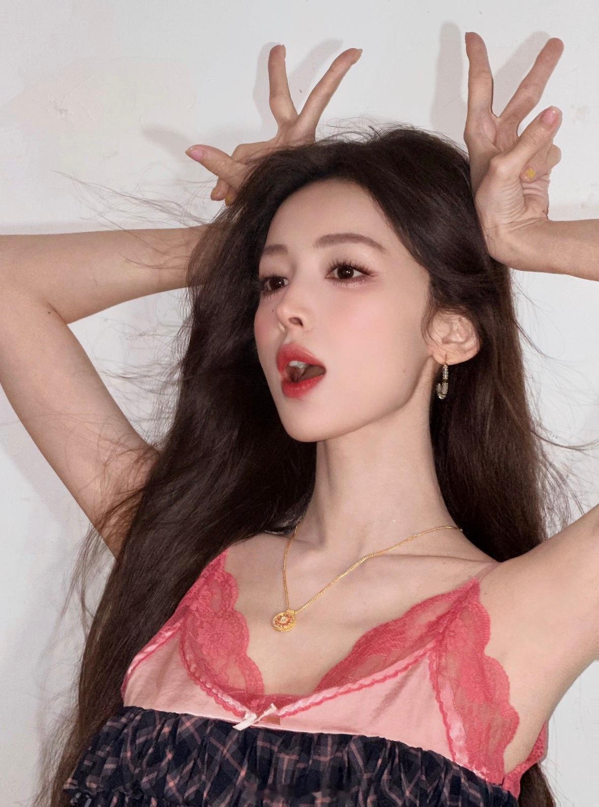 娜扎女神伟大的ccd照！神还原小兔叽🐰 