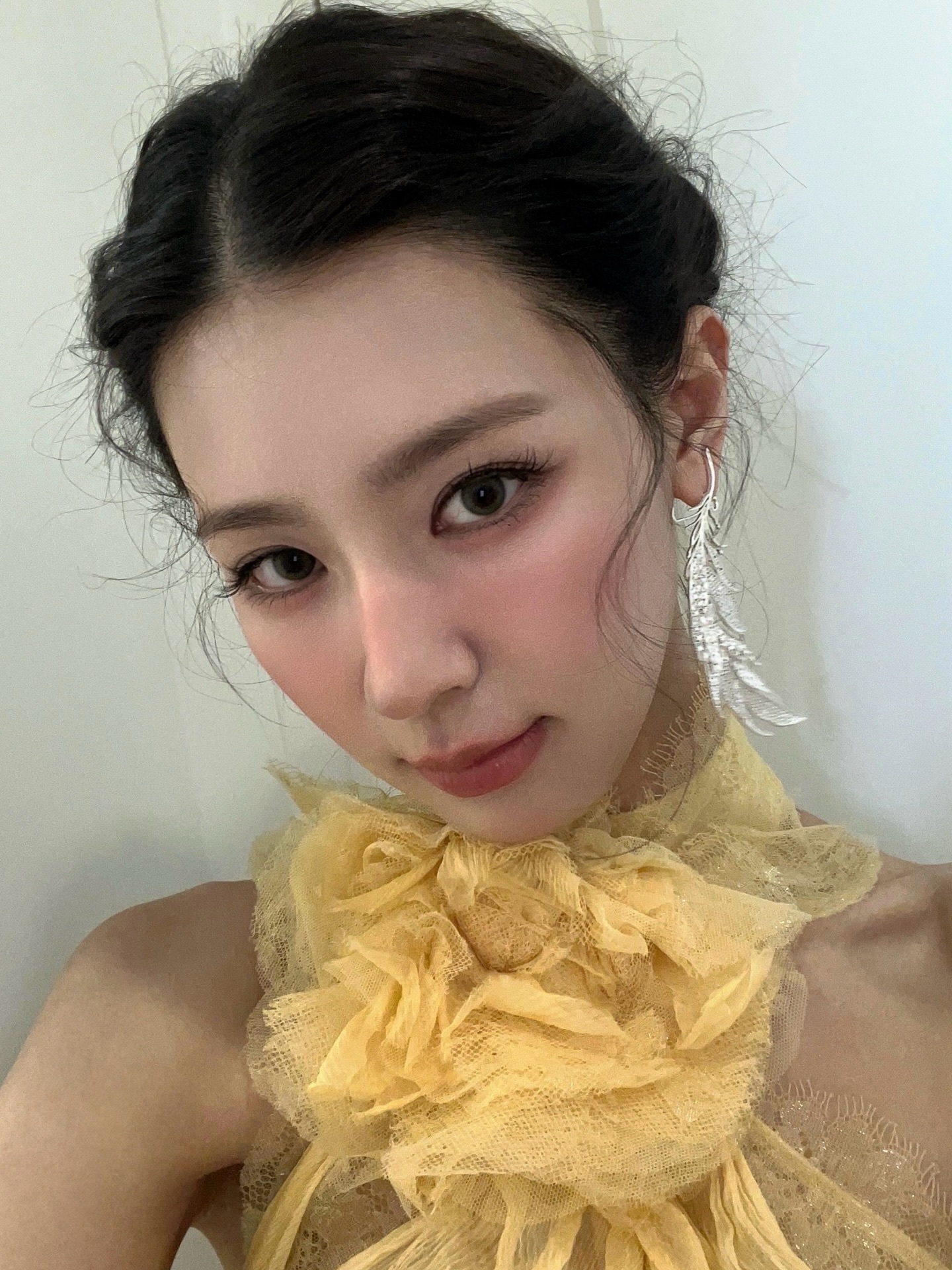 阳光，是前行的火，点亮我们前行的灯；阳光，是前行的灯，照亮我们前行的路，拥有阳光