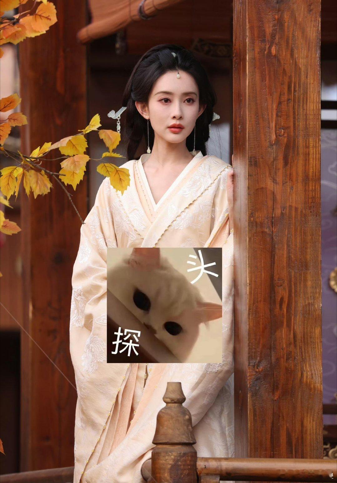 妆不行她这种歪嘴歪鼻但走“明艳挂”的还是浓妆好 ​​​