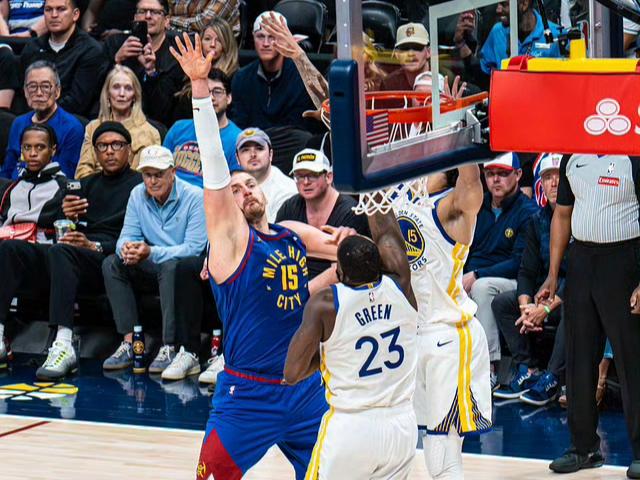 勇士93-116掘金！
西部第四逆转，六连胜，落后湖人仅1个胜场差！

北京时间