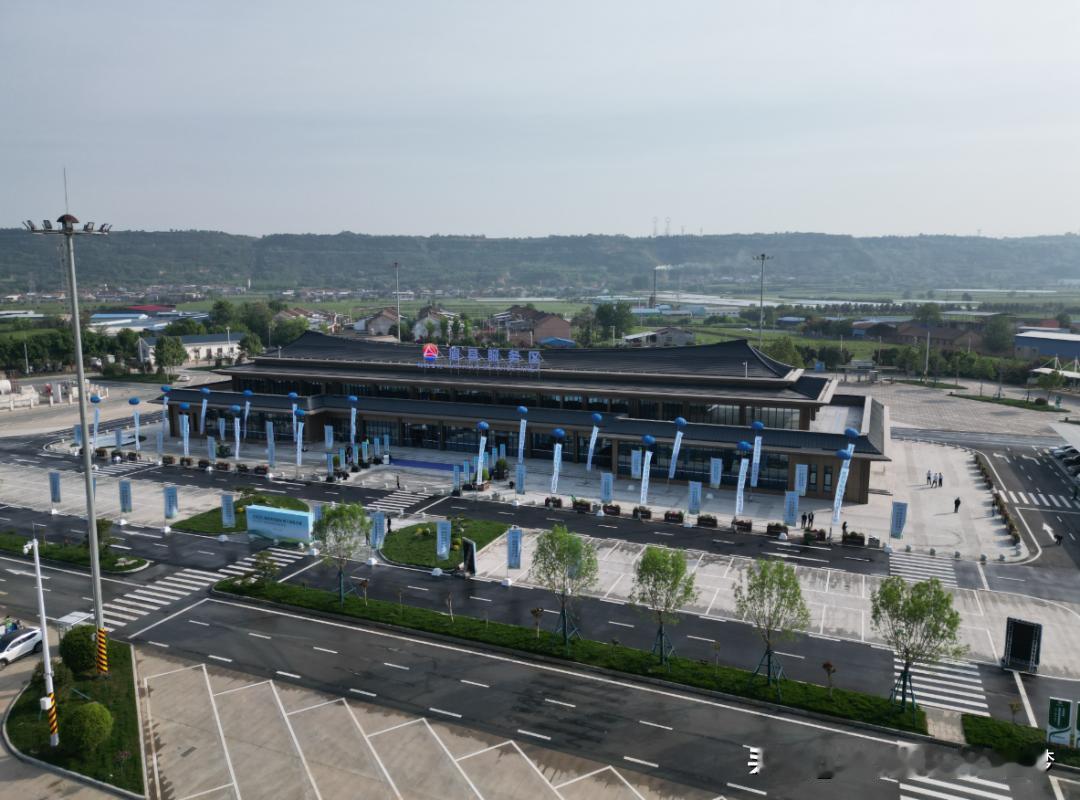 G30连霍高速眉县服务区焕新投运。4月26日，位于G30连霍高速西宝段K1164