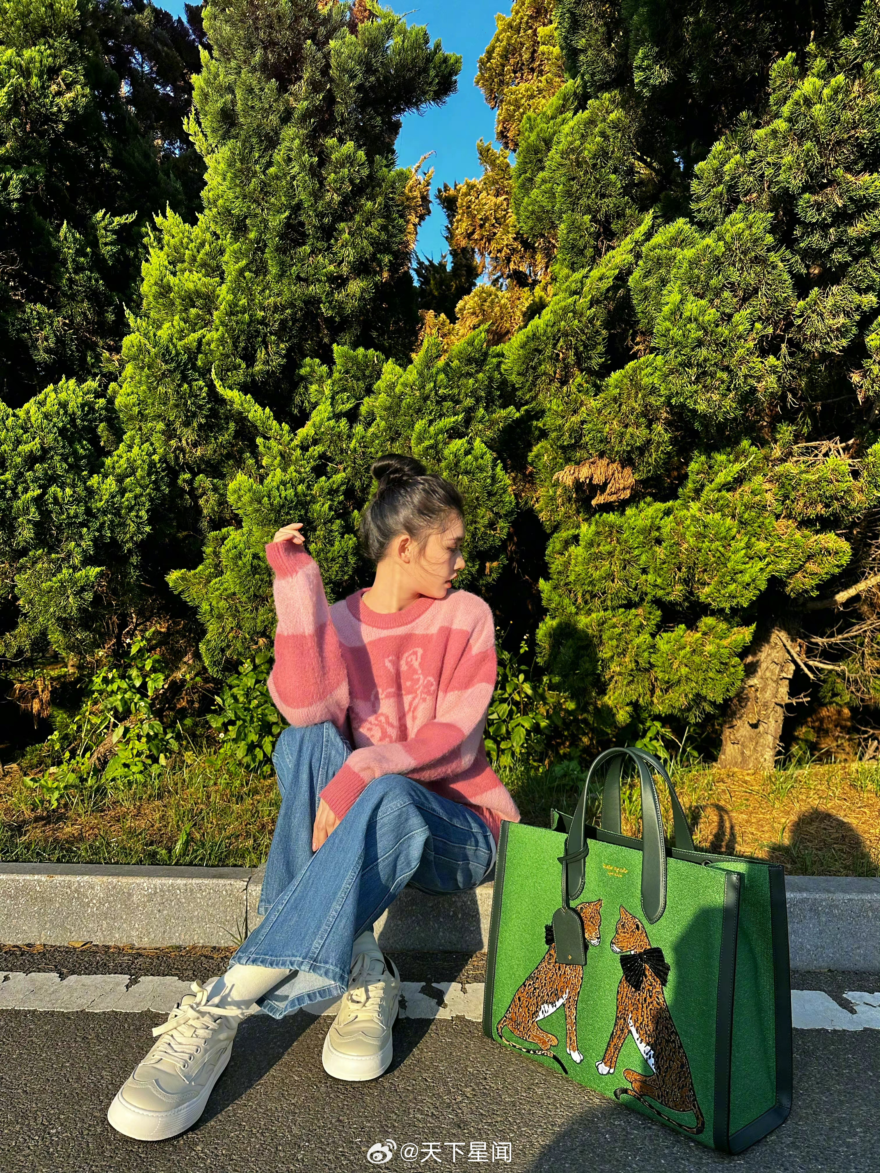 林允 ​​​