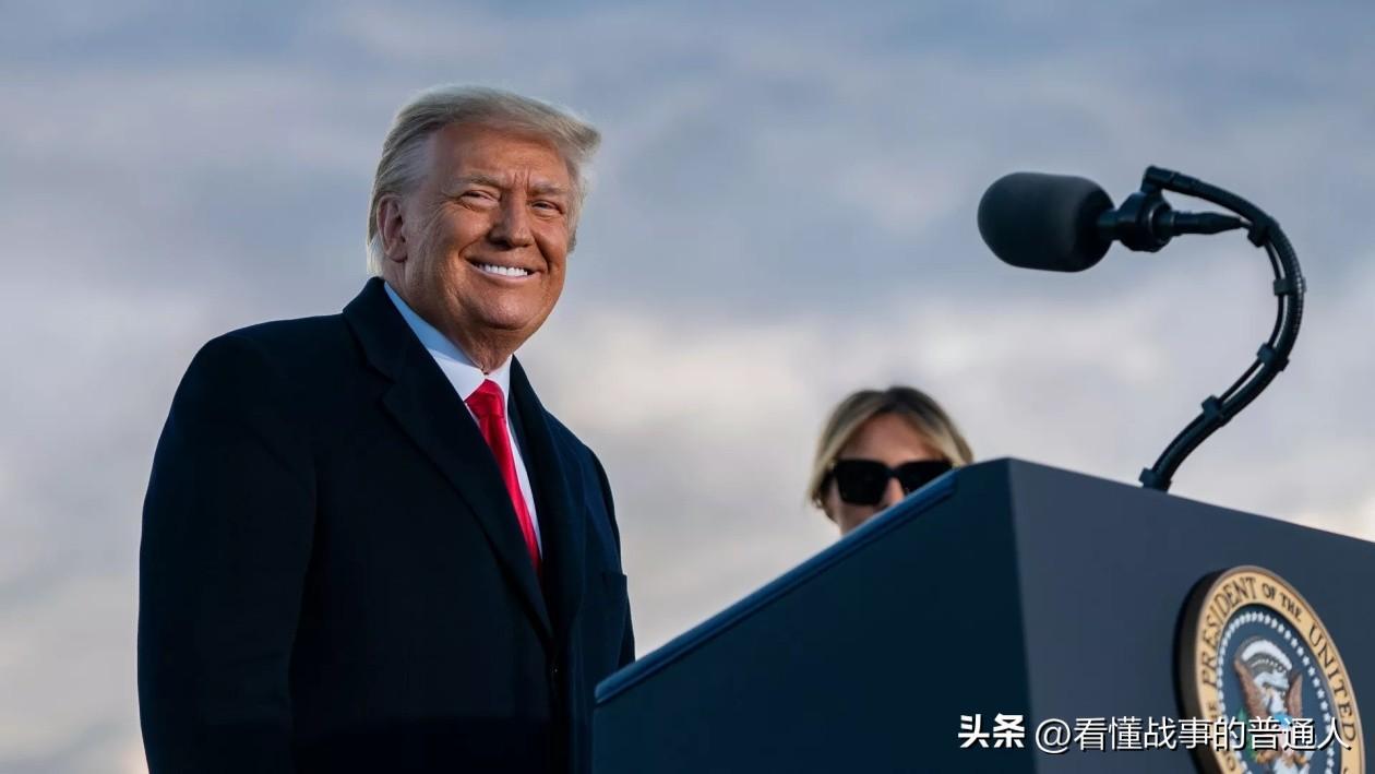 特朗普开口了：台湾要我罩，得先交保护费。很多人以为这是即兴失言，说完就算。错了！