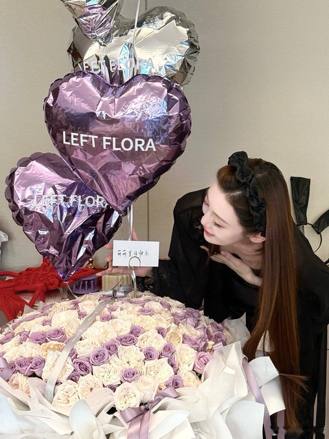 太多美照库存啦 放这里存着吧今天穿什么鲜花 ​​​