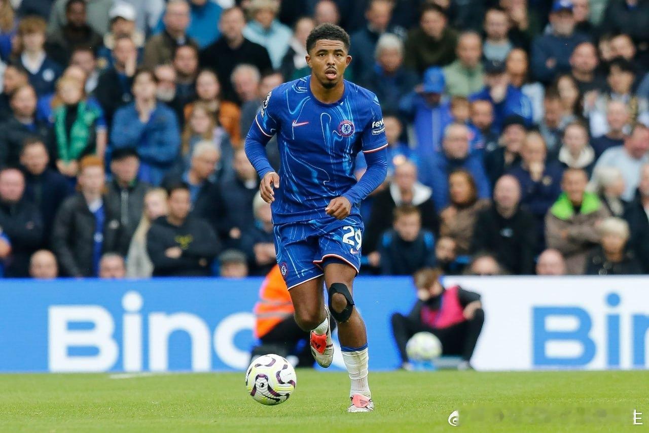 开云体育馆  【福法纳：罗塞尼尔为球队注入了新精神，现在我们踢得更有侵略性】  