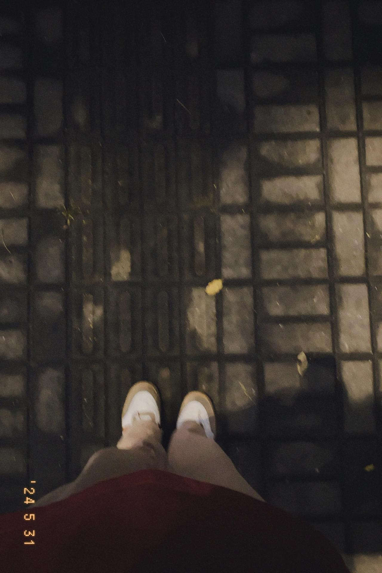 最近发现，当我无所事事的时候却是我内心最宁静时候。

当某一刻从日常的琐碎中抽离