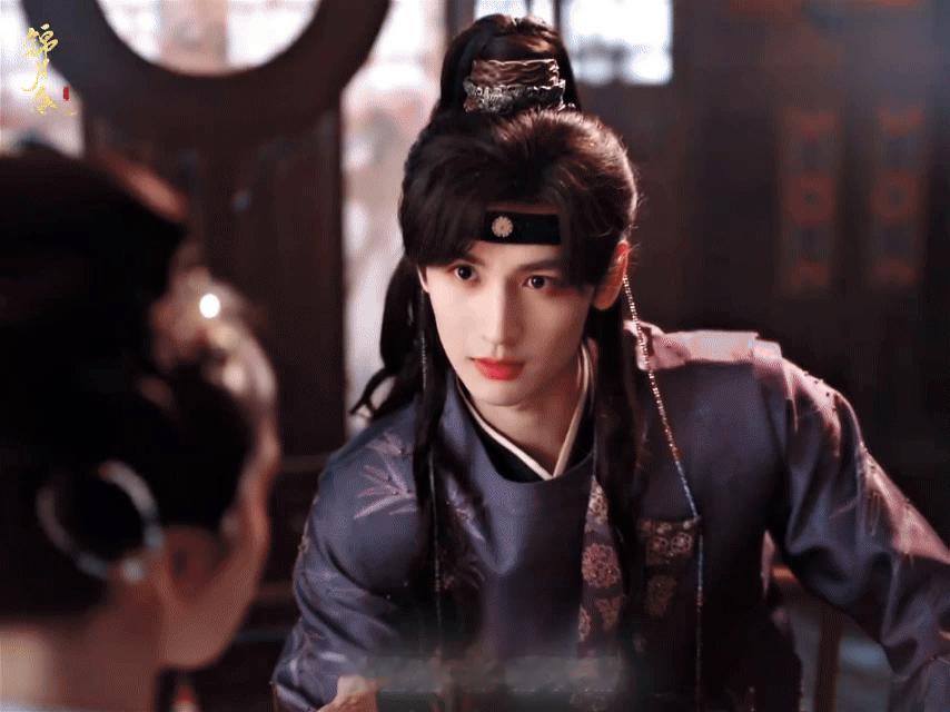 第一个让黄俊捷演绿茶的是天才 《锦月令》薛和煦太绝！人前软萌喊小妈，转头眼神带钩