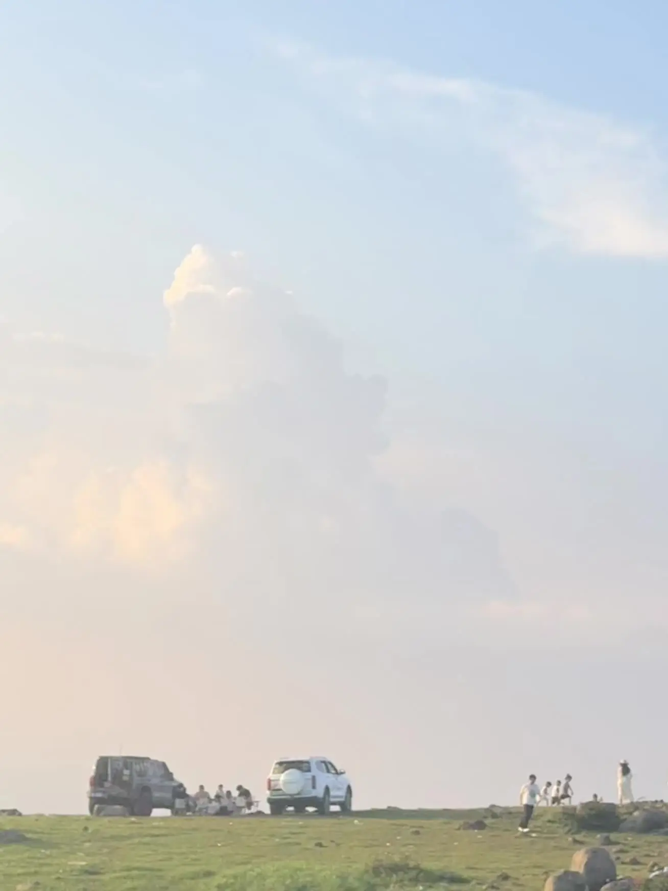 痛苦的事情我会反复回忆 直到再也无法伤害我.