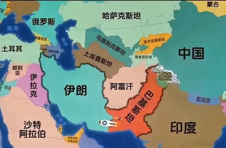 伊朗坐拥里海航线，可直接和俄罗斯互通物资运输，美方根本拦不住。美国试图反向封锁霍