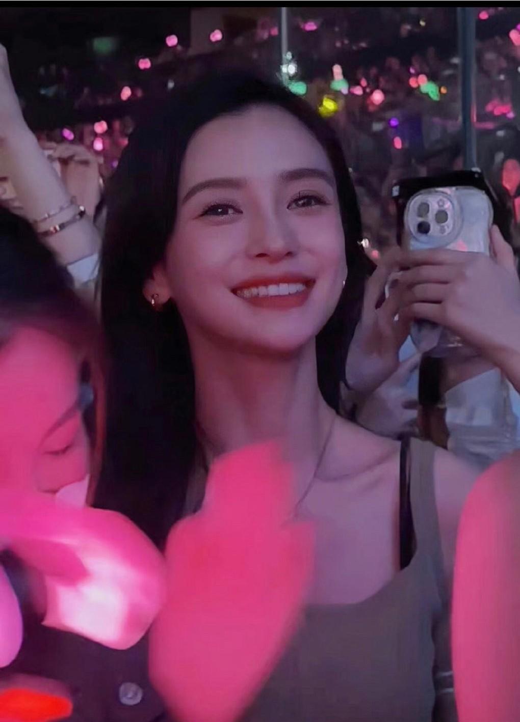 Angelababy，欧阳娜娜，曾黎，雷佳音等多位艺人集体热搜翻车，好壮观！起因