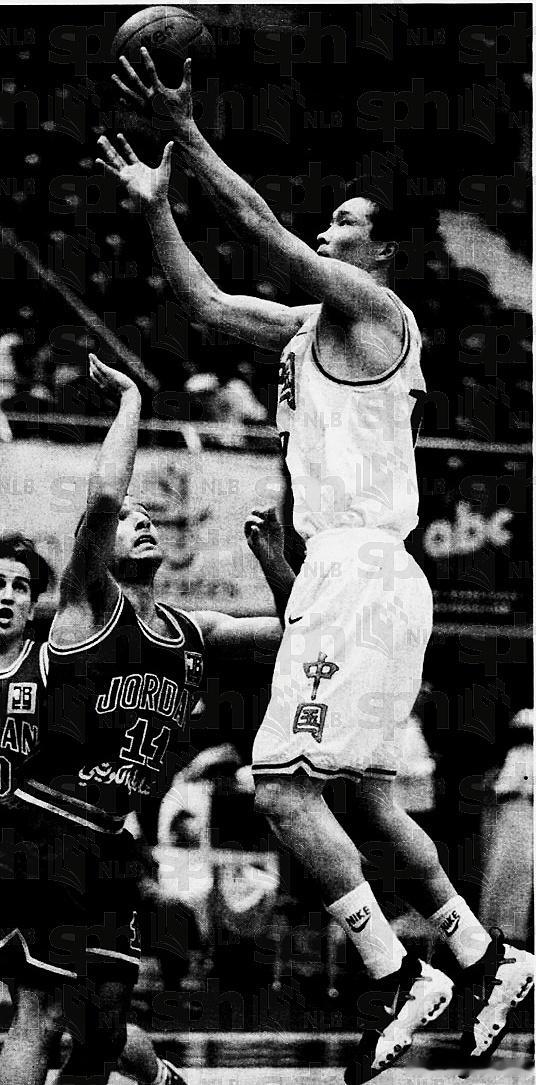 1997年9月15日，第19届亚洲男篮锦标赛复赛阶段，中国队首战95比62轻取约