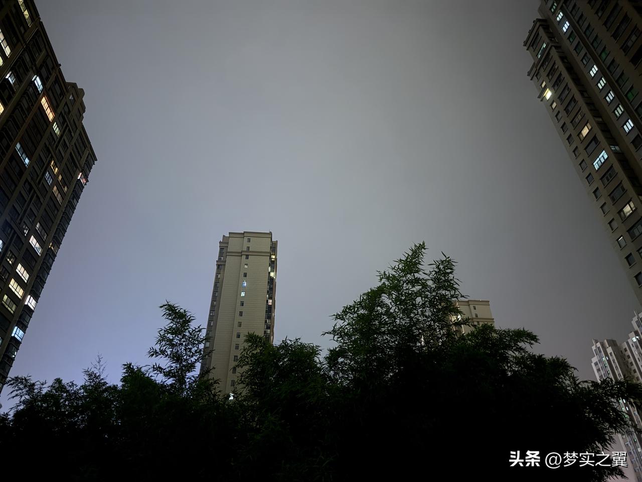 【小对联】
上：……？
下：自习。