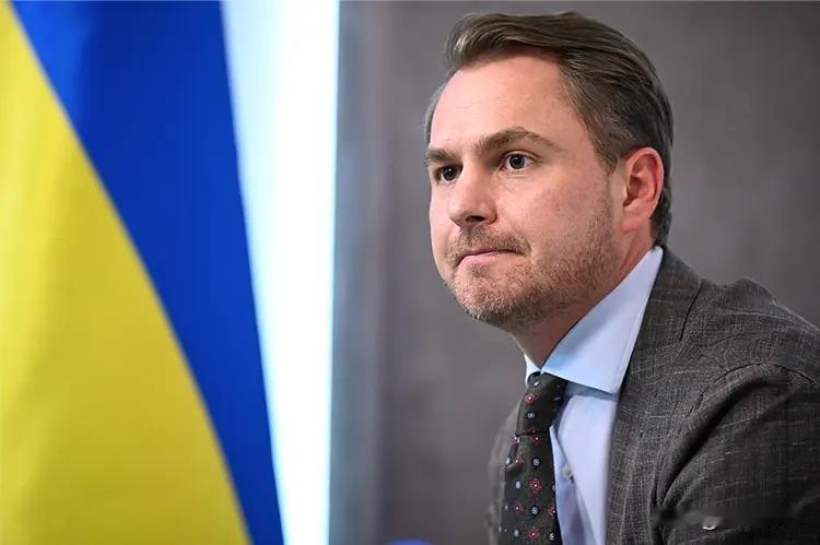 ⚖️🇺🇦🔥317票赞成！乌克兰总检察长被正式解职，背后信号不简单
 
根据
