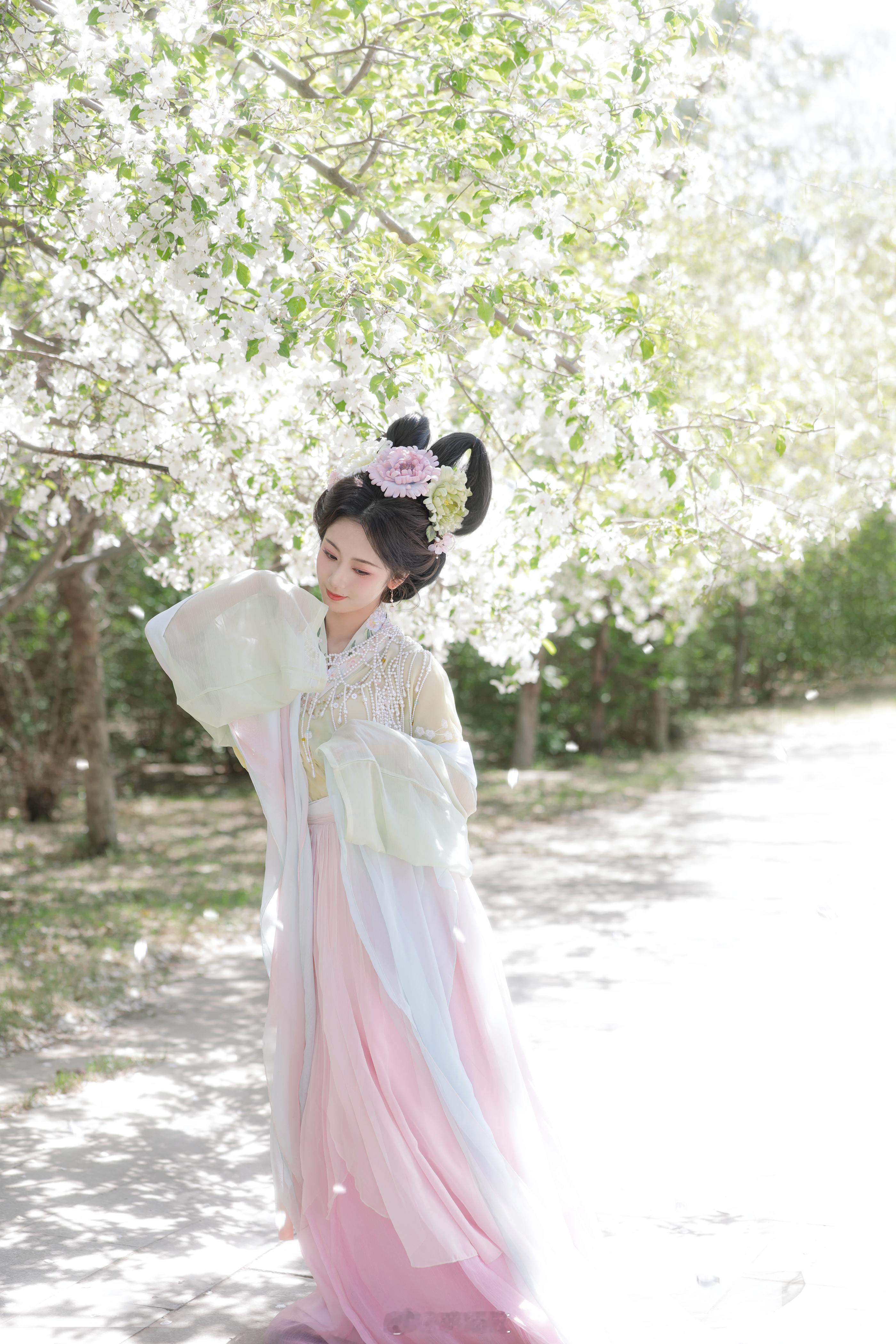 宋仕女｜古风汉服摄影/妆造/后期：燕楠芝呼和浩特约拍 呼和浩特