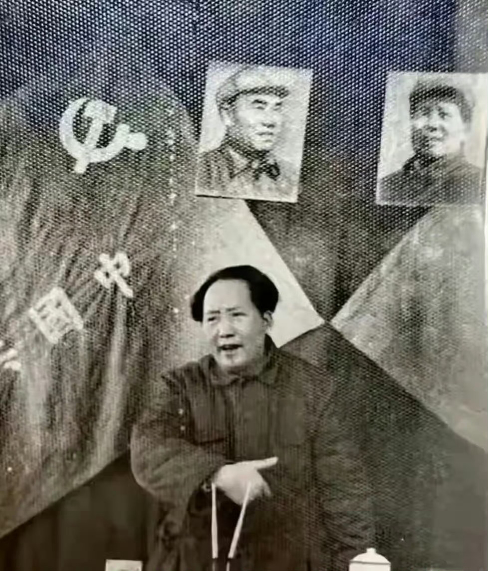 毛主席：“对敌人的仁慈，就是对人民的残忍。 