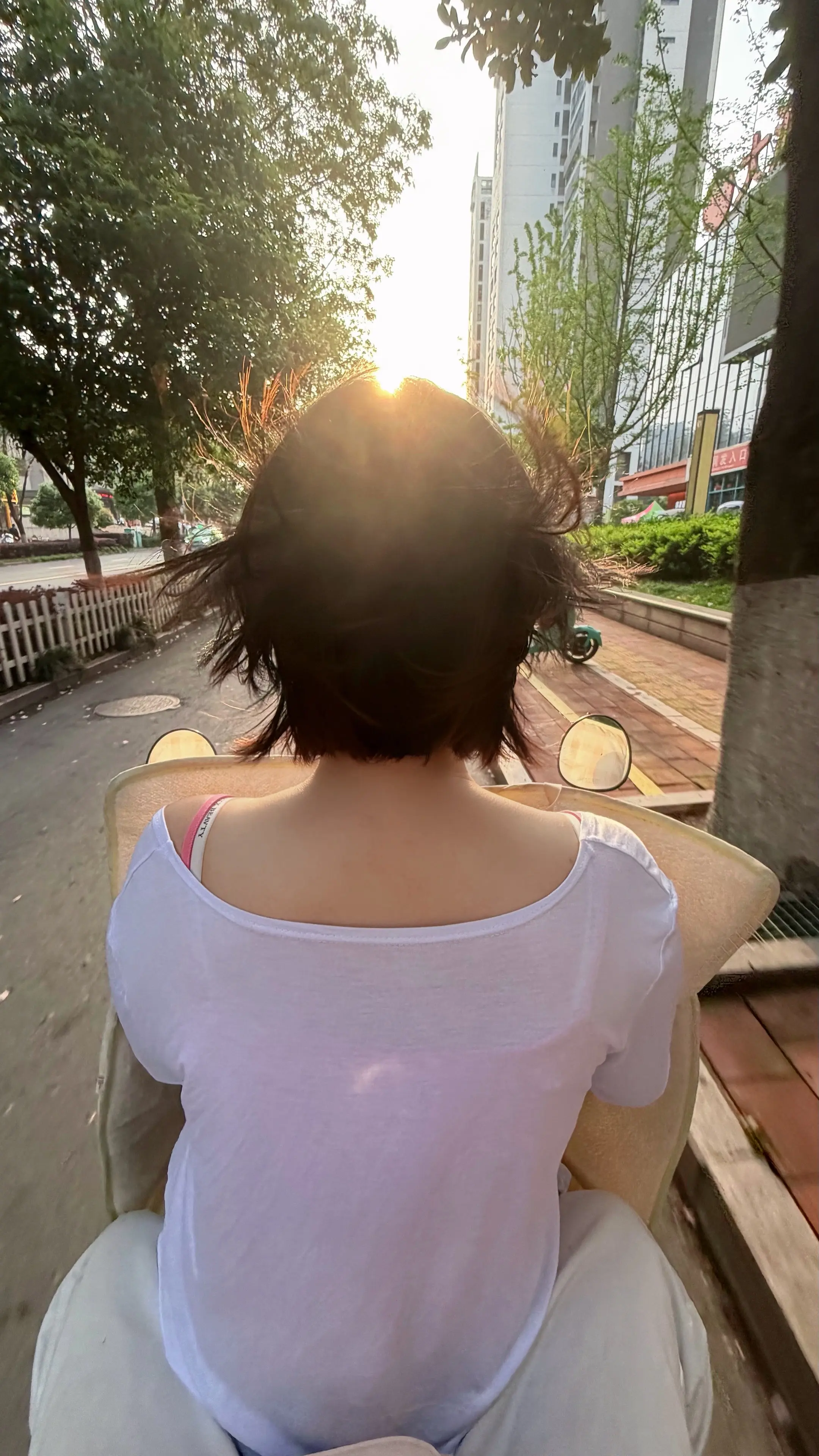 我承認 我自私 你的體溫 我只想我一個人享受 我希望妳懂