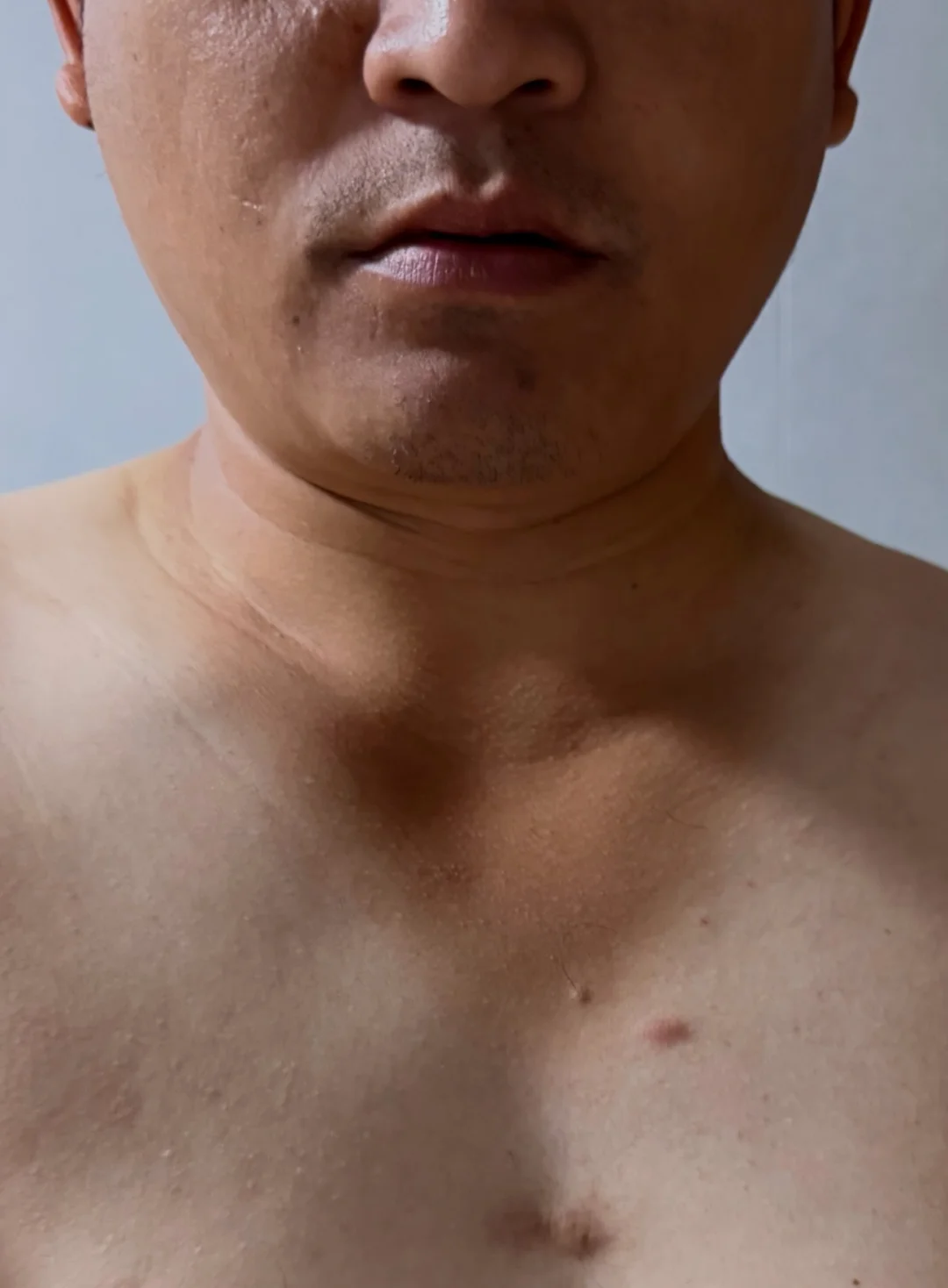用这一身肤色证明我真的亲自奔跑在产地…
