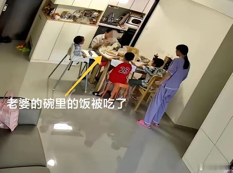 吃鸡蛋事件 剧本其实一开始就有网友怀疑是剧本，自媒体时代类似的剧本杀太多了。当然