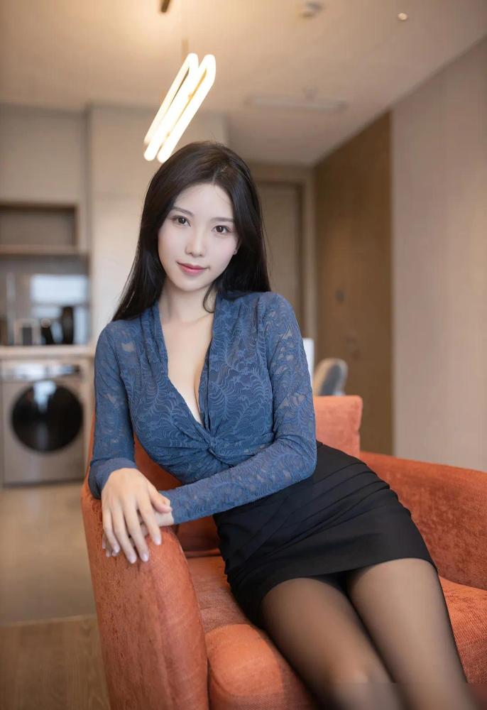这一刻，热血与信仰交织成光！今天，118名解放军仪仗队员在越南胡志明市的阅兵彩排