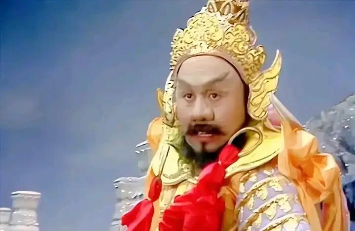 感觉猪八戒真的很冤！他那点破事，要是放到现在，屁事没有！

猪八戒没犯事之前，是