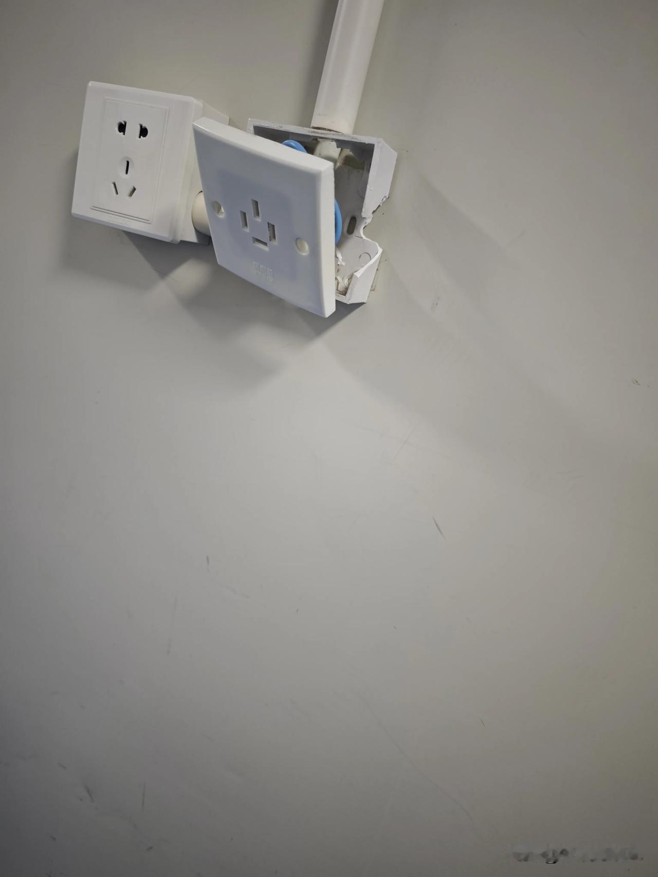 昨天公司放假，临时有点活。这把同事忙的，也就是在这个公司啊。

如果同事处在我以