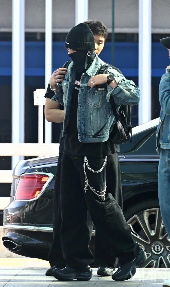 今天完全潮男ootd CKJK