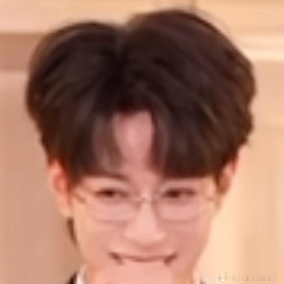 你是谁 