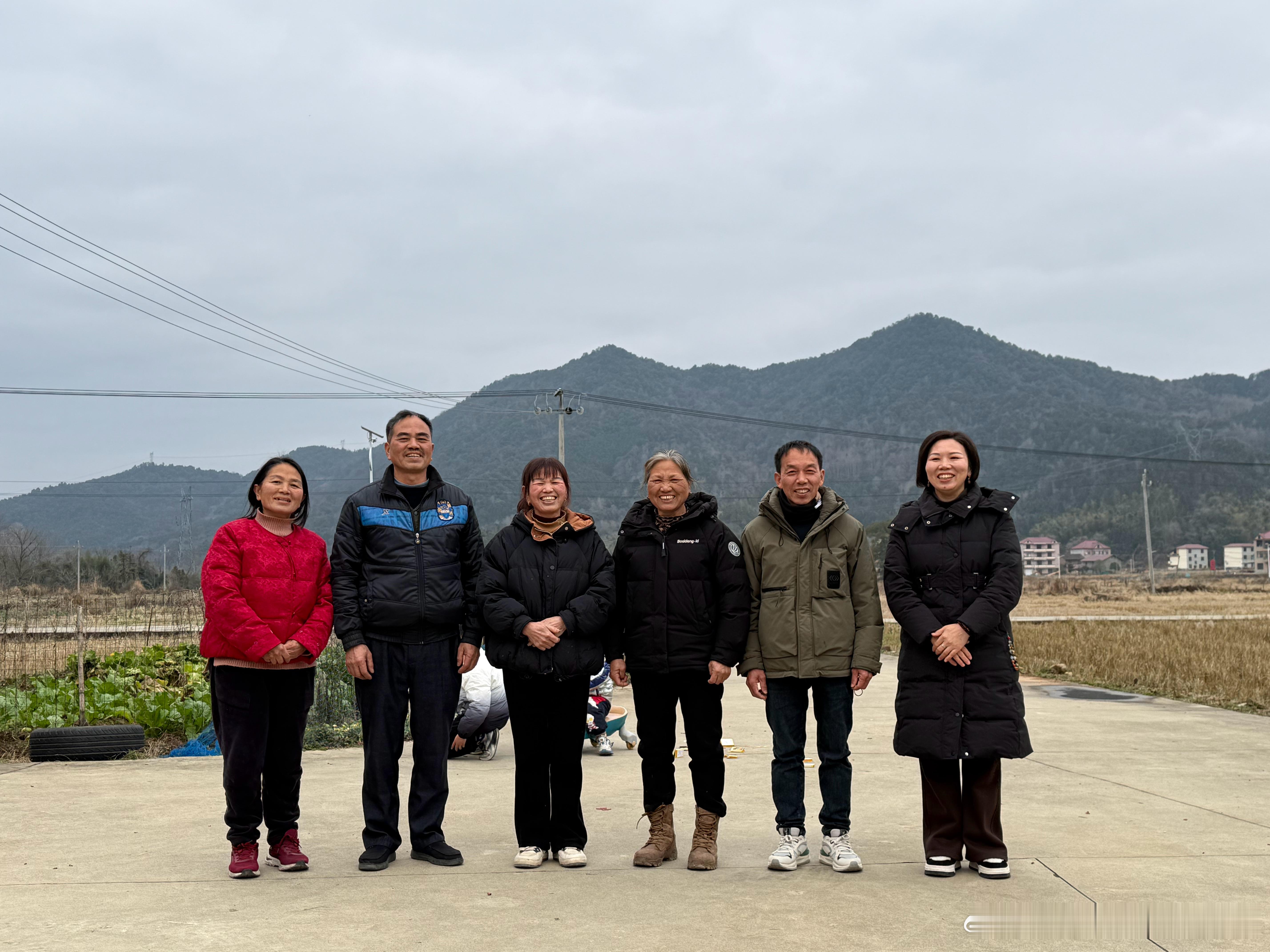 时光易逝，父辈已经是年过花甲的人了，人生三万天，见一面，少一面，珍惜当下…… 