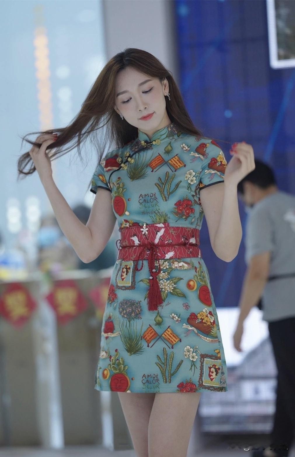 优雅旗袍秀，复古与现代的完美融合