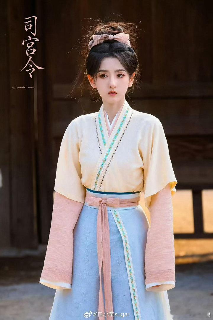 宋祖儿独美事业心 宋祖儿的事业心真的没话说，2026年无缝进组司宫令拍摄中，各种