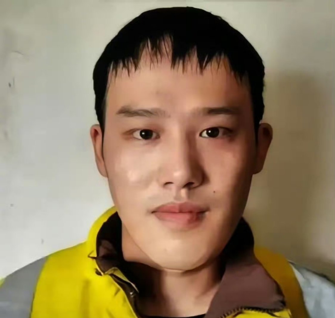 杭州21岁外卖员叶阳辉接到一单特殊配送，备注只有六个字：“别放门外，请敲门。”他