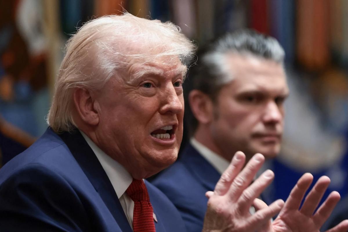 终于要打地面战了？特朗普：最喜欢抢石油，拿下哈尔克岛很轻松

特朗普，又想夺岛了