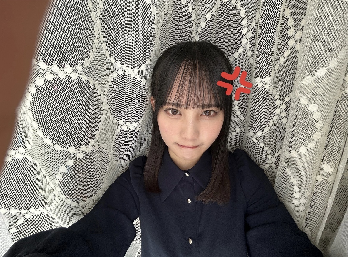 松尾桜「前回最後に、横でも斜めでも「だいすき」が隠されていると書きましたが、機種