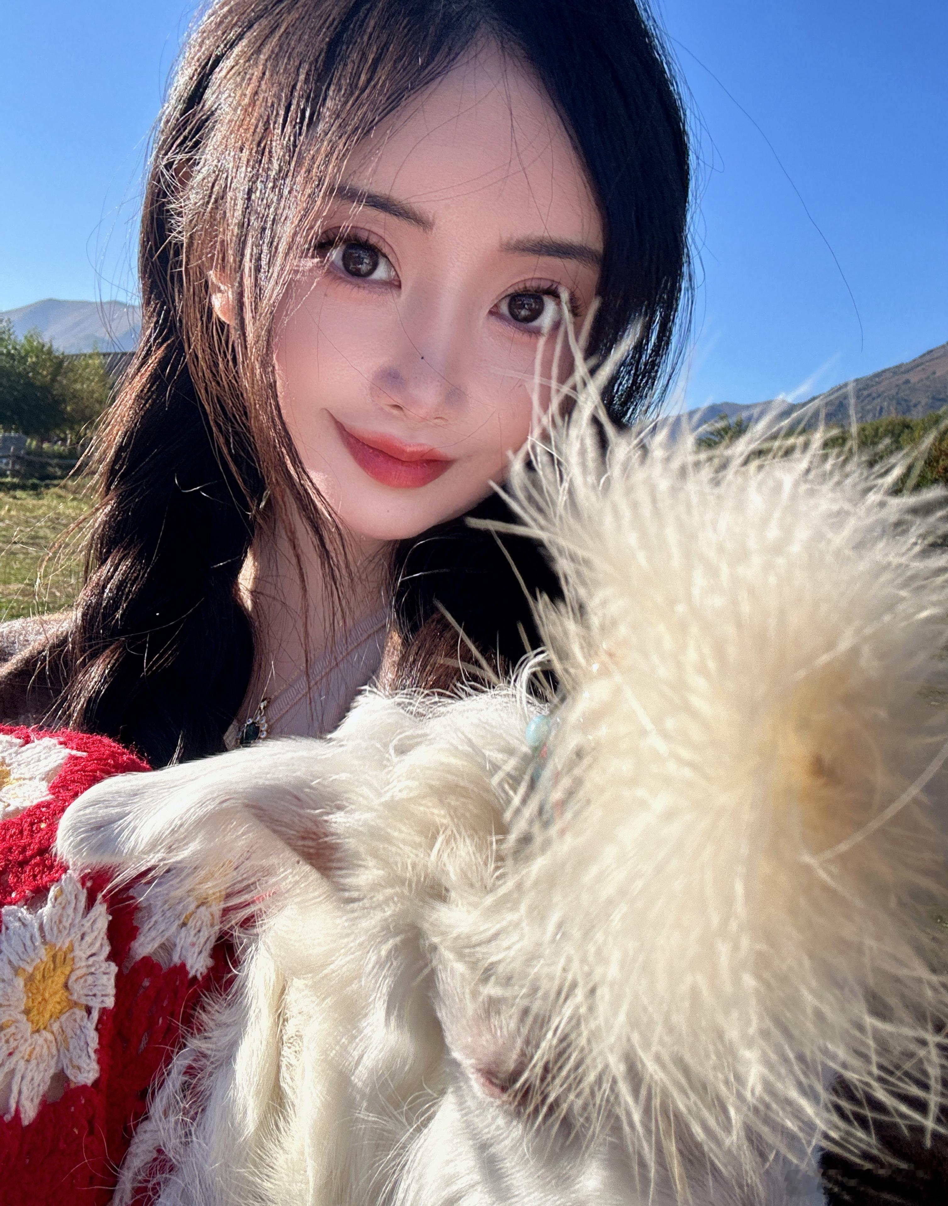 真正的成熟在于，克制。就像，你可以喜欢海，但你不能跳海。#情感##luna日常小