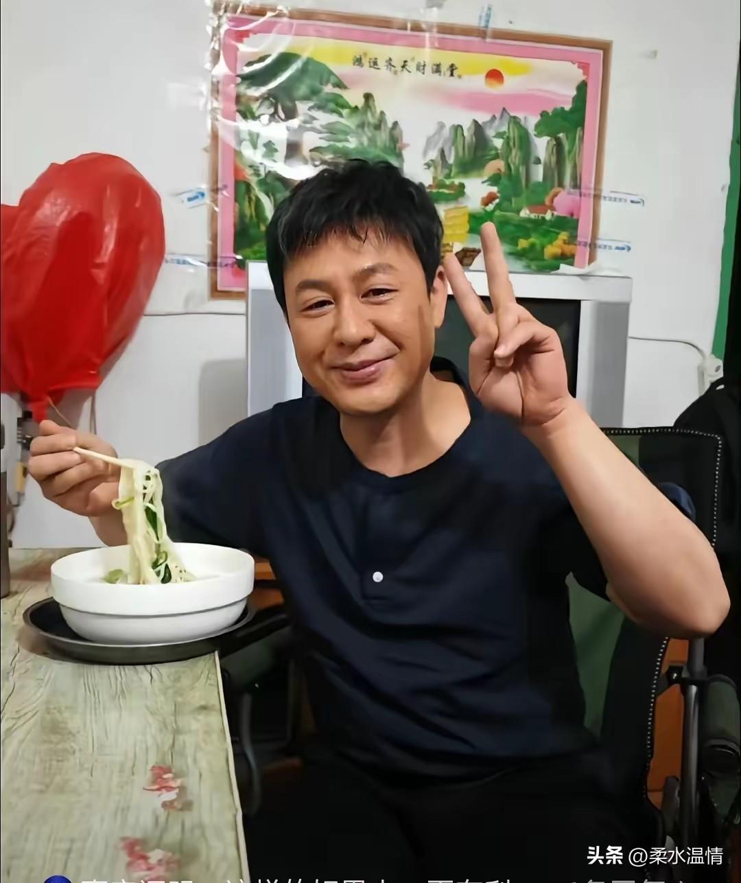 张颂文的婚姻现状，给所有男人上了一课
那就是男人发达了，千万别急着换“糟糠之妻”
