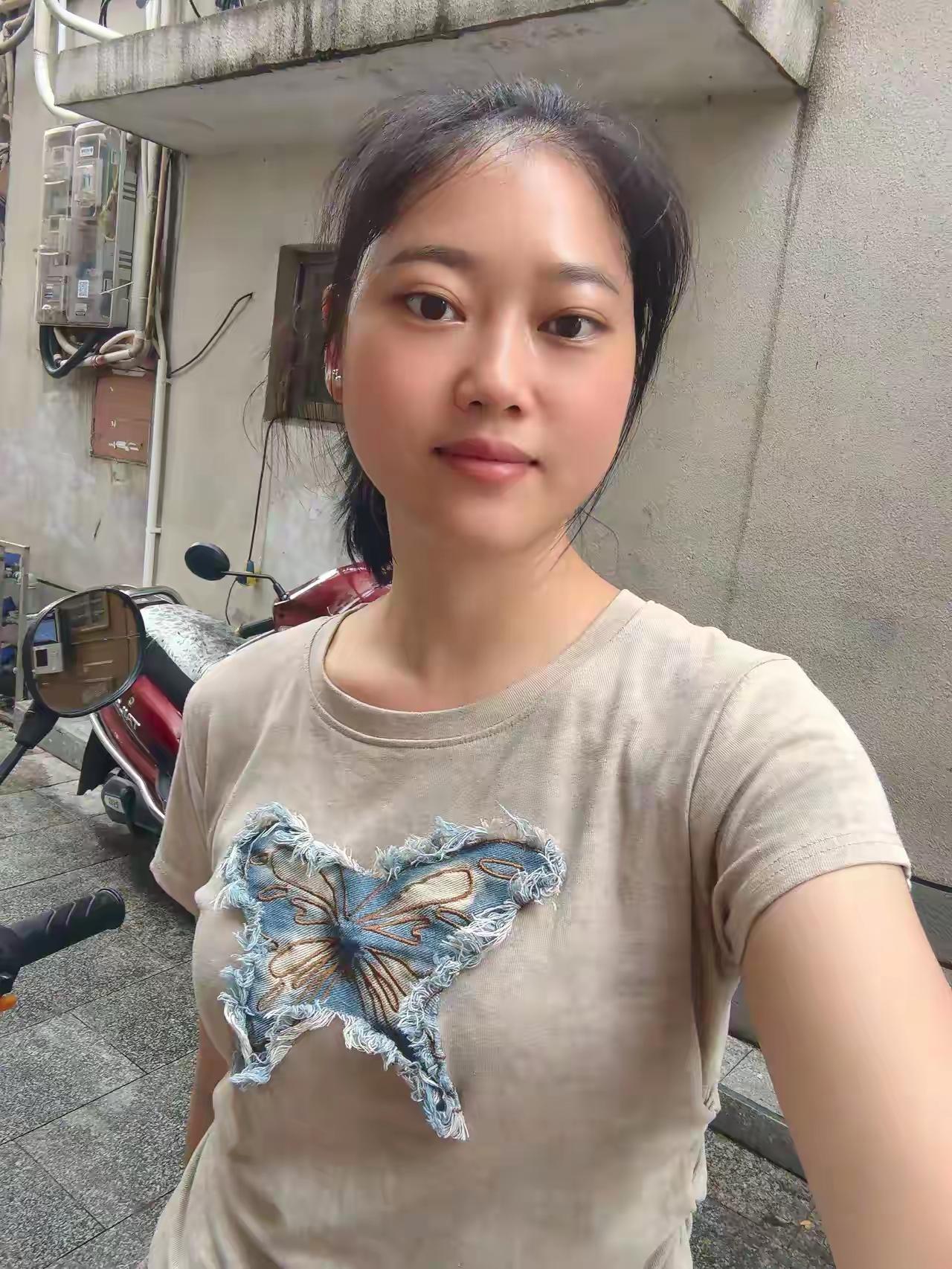 纯纯的农村女孩，皮实耐造