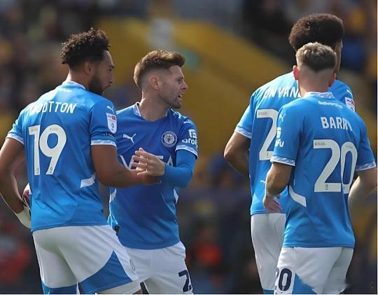 002 英甲 彼得堡联vs斯托克港 综合以上各方面因素分析，本场比赛彼得堡联在主