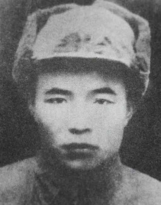 郭继胜(1921—1948) ，山东省微山县夏镇王庄人。出身贫农家庭。
1940